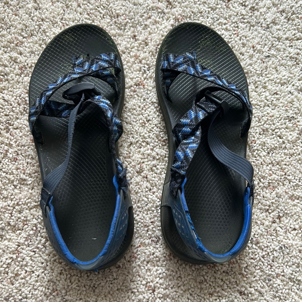 Mens chacos
